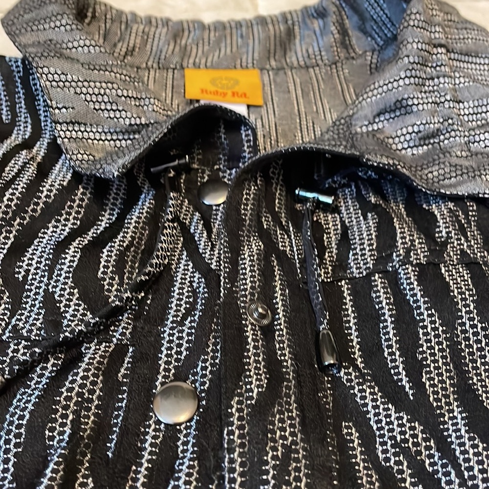 Zebra Print 🦓 Lightweight Jacket, Ruby Rd. - Picture 3 of 7
